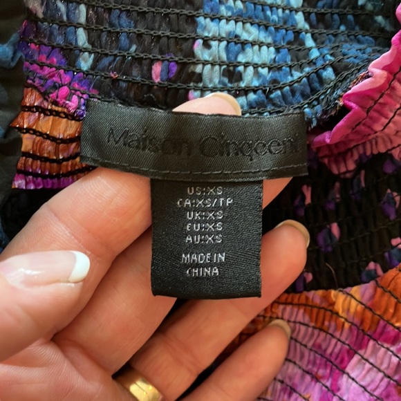 Fabulous😱gorgeous shear floral print blouse with rows of shirring and Gorg tie - Picture 8 of 16